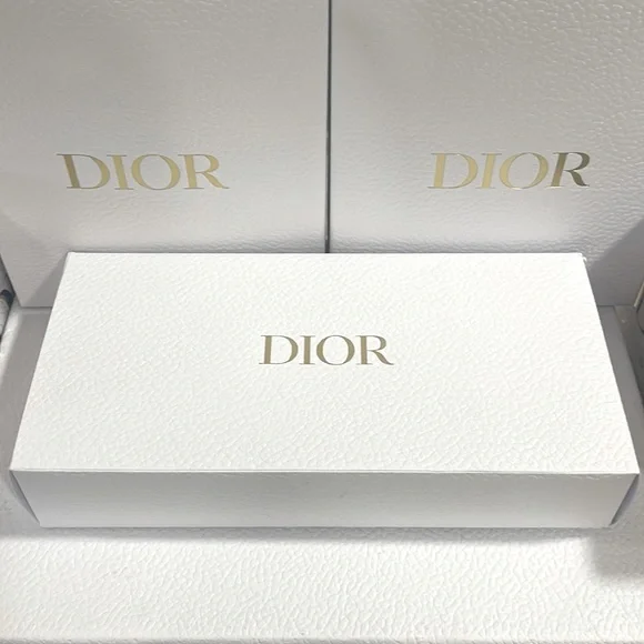 Dior Set - Picture 7 of 7